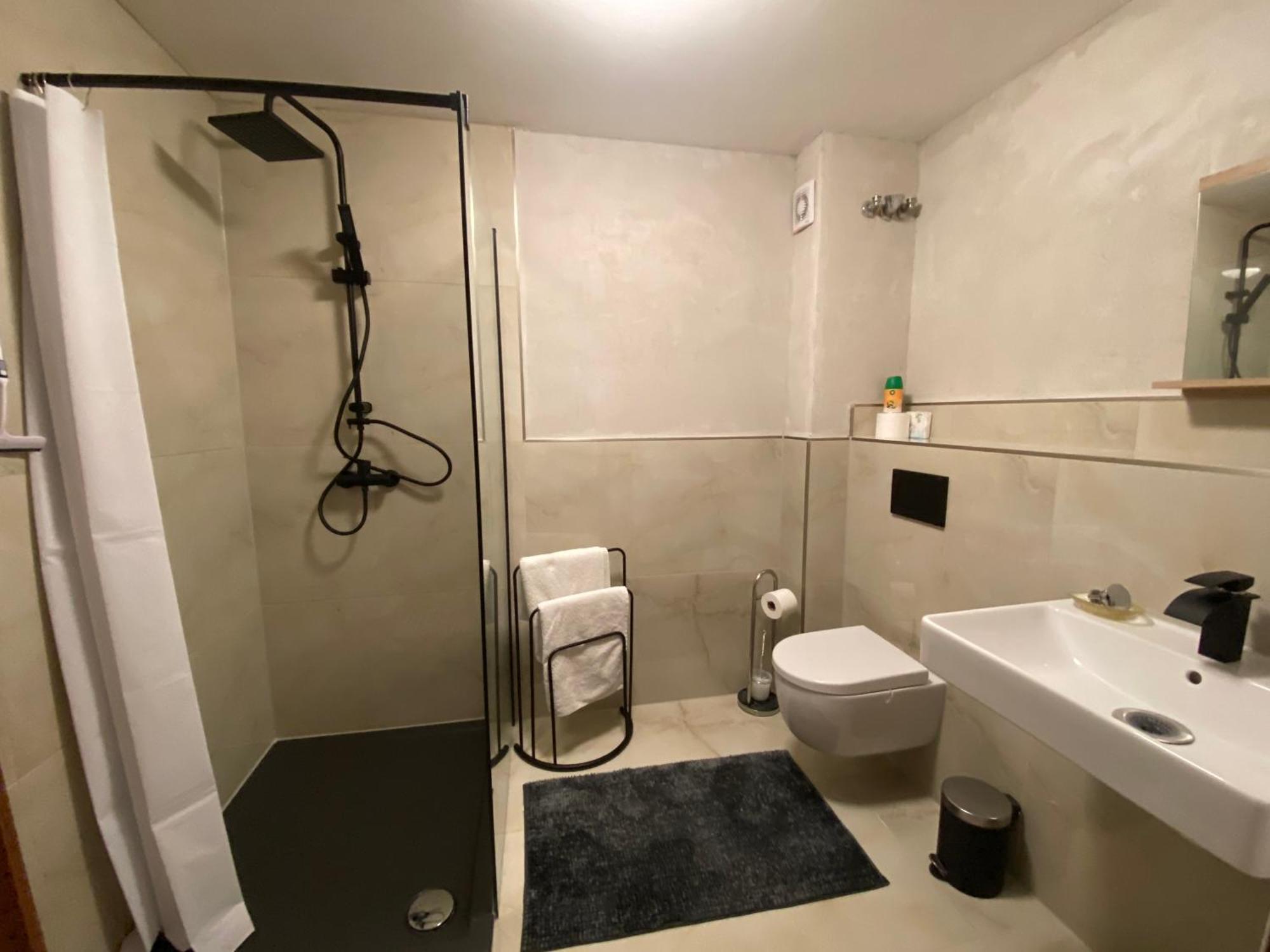 In Saarbruecken Stadtnahe Gemuetliche Wohnung Am Deutsch-Franzoesischen Garten Extérieur photo